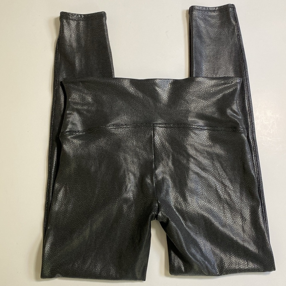 Spanx SPANX Pants Faux Leather Matte Snake Leggings Black size Large New - Picture 7 of 14